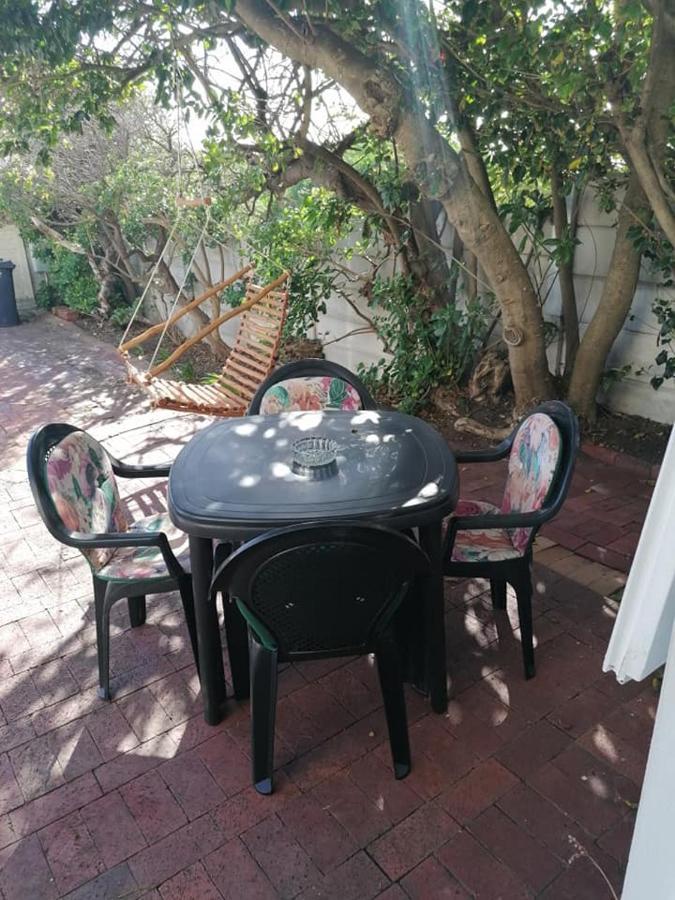 Ferienwohnung Porcupine Walk Simonʼs Town Exterior foto