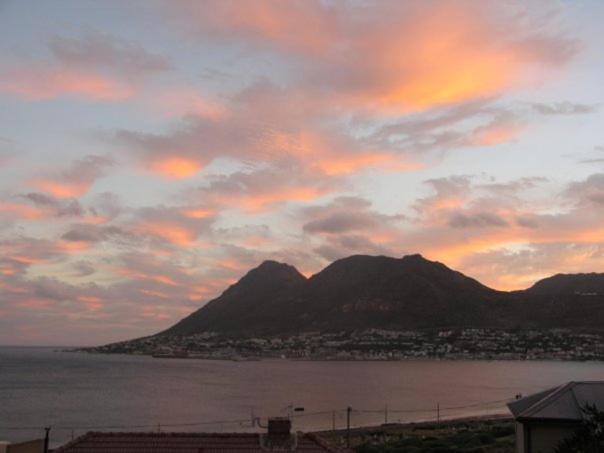 Ferienwohnung Porcupine Walk Simonʼs Town Exterior foto